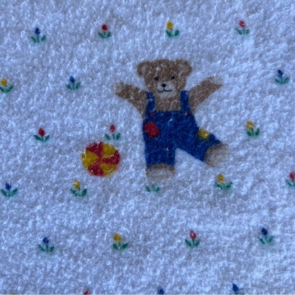 VTG Dundee 80s Teddy Bear Playground Flannel
Receiving Blanket Design Accents - Picture 10 of 14